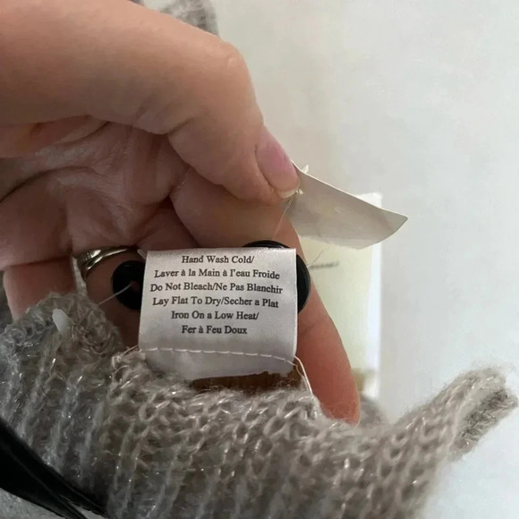 BNWT CollectionEighteen/ Ruffled knit scarf/  84”long - Picture 11 of 12